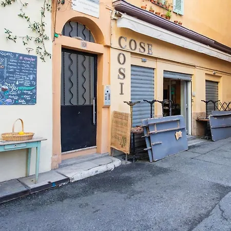 #16 1bdr Flower Market, Old Town, 1min Ac Apartment *